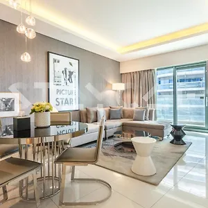 Staycae Paramount Towers Dubaï