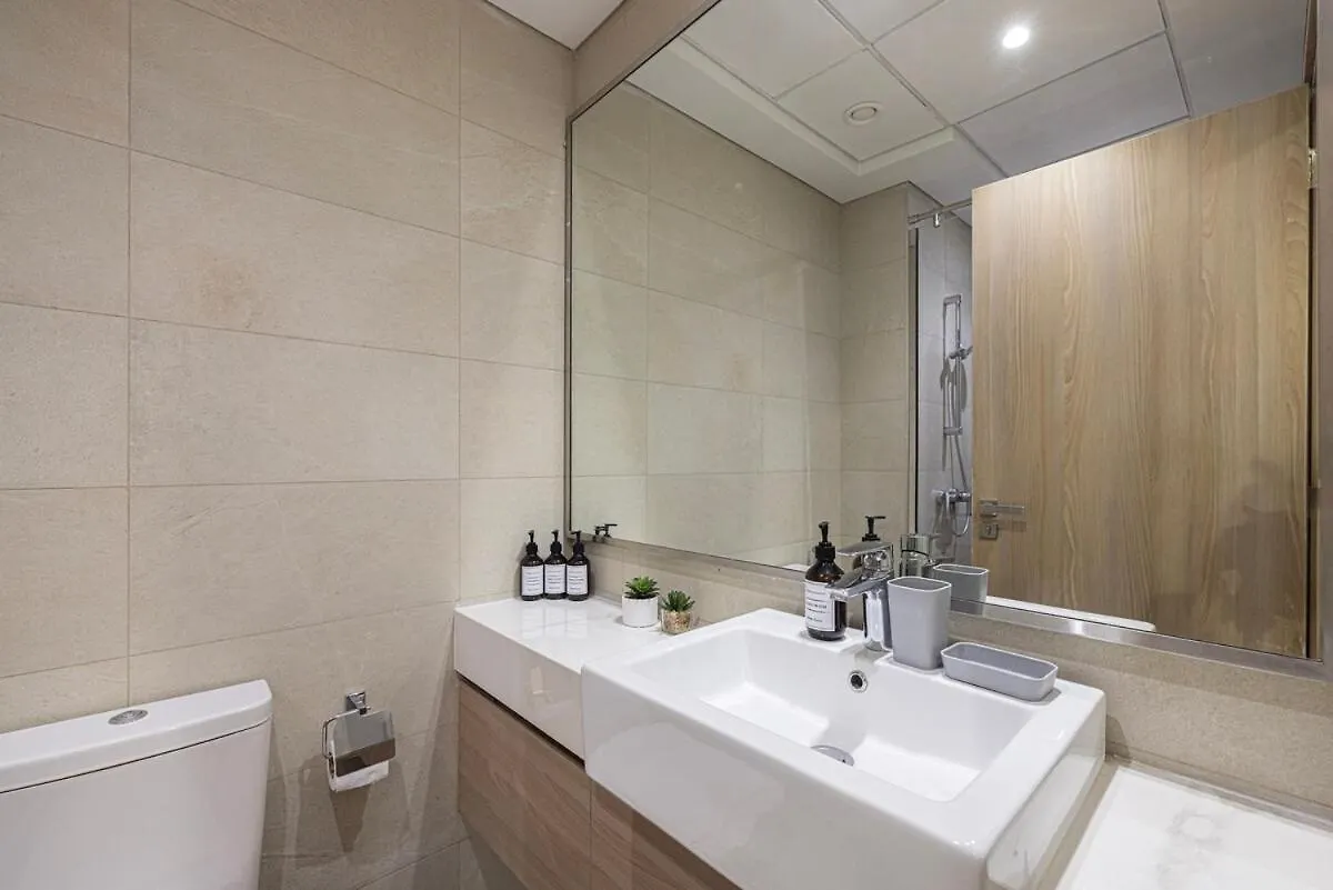 Livin Holidays - Studio - Azizi Riviera Dubai 0*,  United Arab Emirates