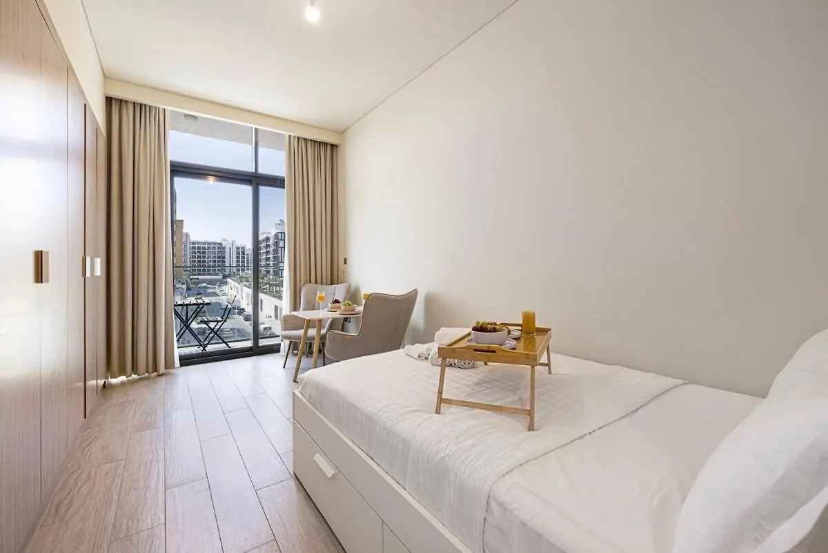Livin Holidays - Studio - Azizi Riviera Dubai